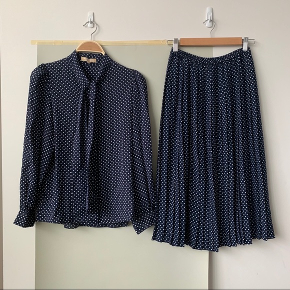 Michael Kors Two Piece Set - Picture 2 of 11